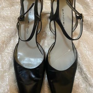 Bandolino heels size 6 Medium